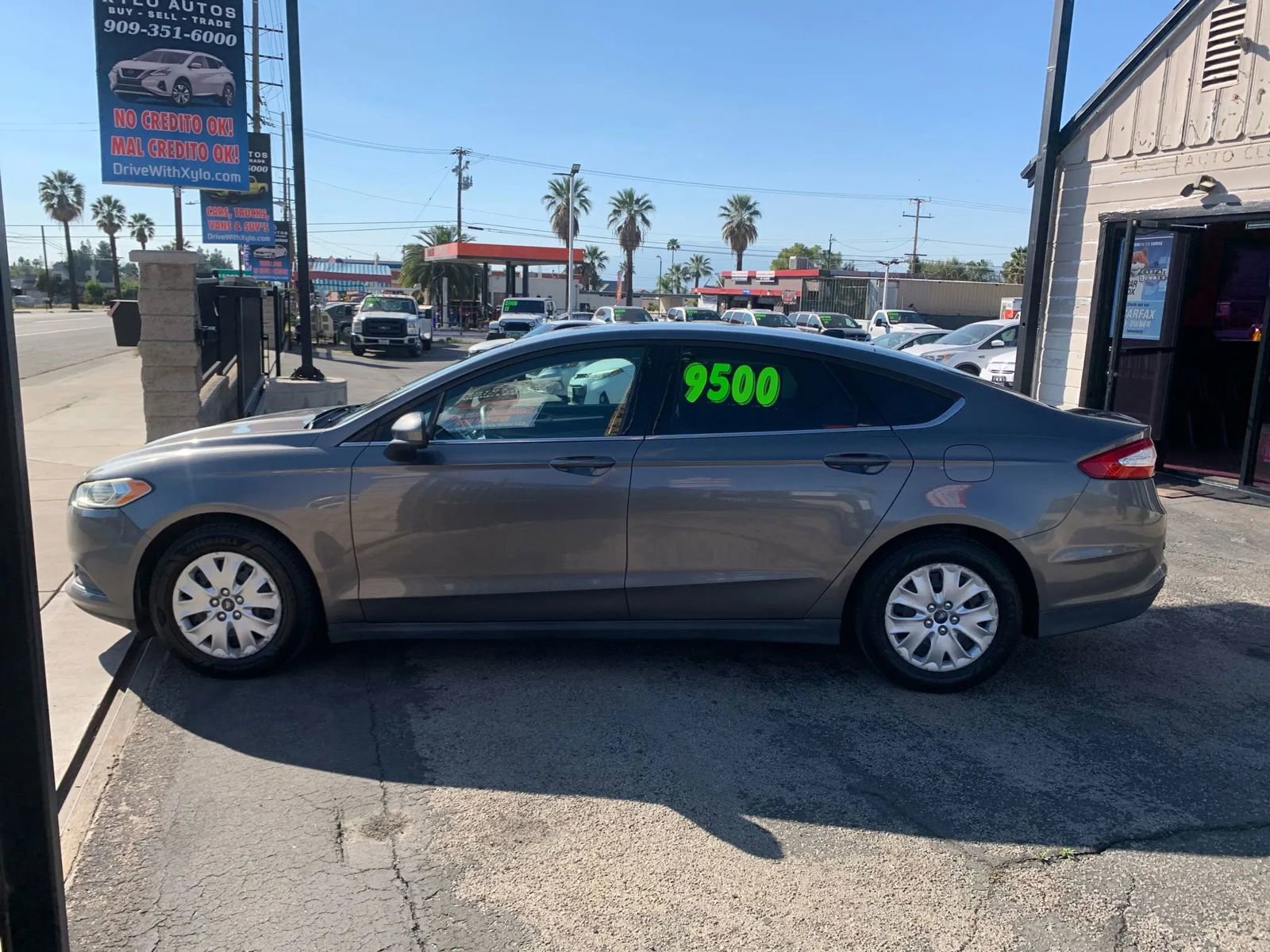 Used 2014 Ford Fusion S image 3