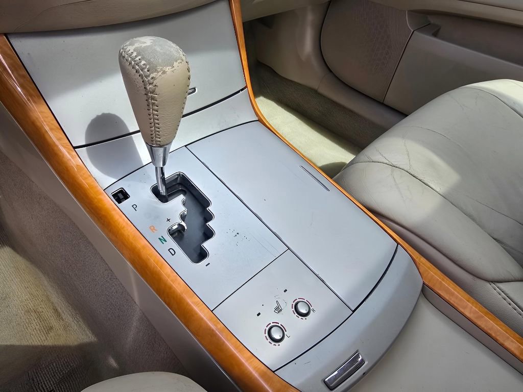 Used 2007 Toyota Avalon XLS image 19
