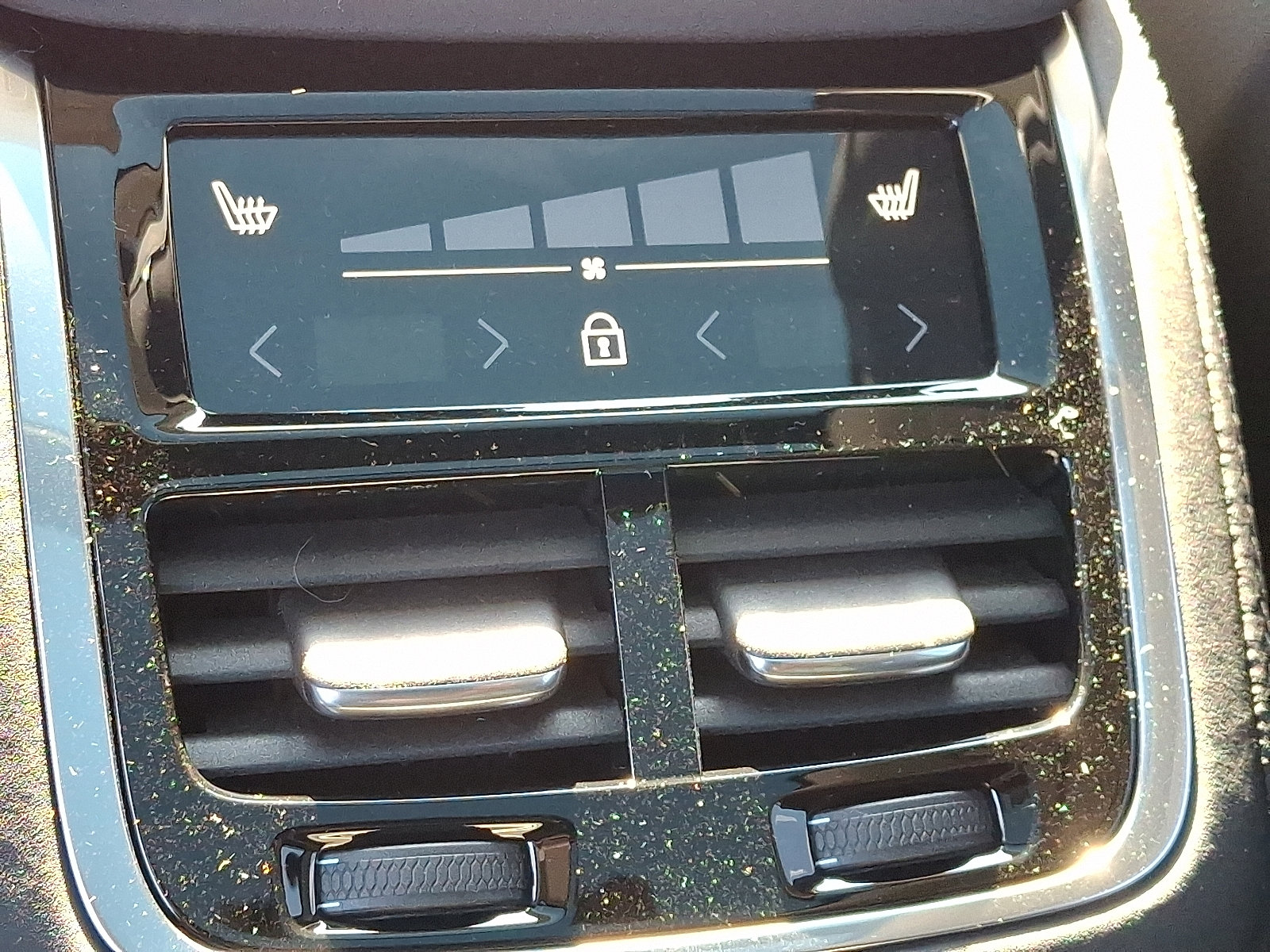 New 2026 Volvo XC90 B6 Plus w/ Protection Package Premier image 7