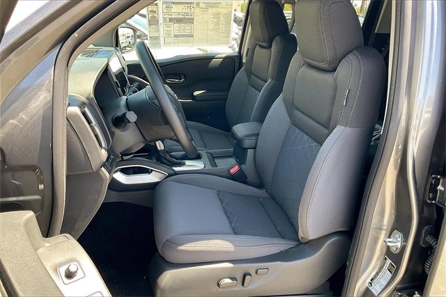 New 2025 Nissan Frontier SV image 7