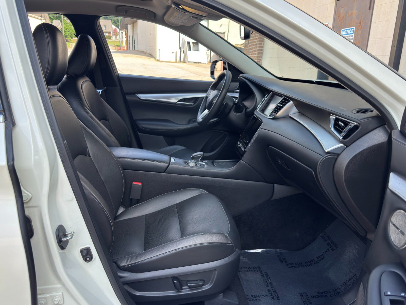 Used 2019 INFINITI QX50 Essential w/ Premium Heat Package FWD image 15