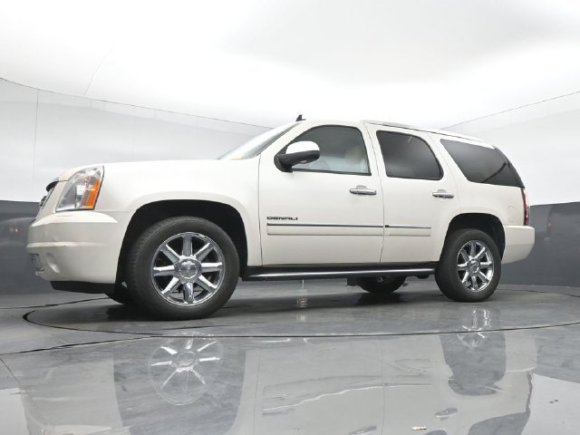 Used 2012 GMC Yukon Denali RWD image 13