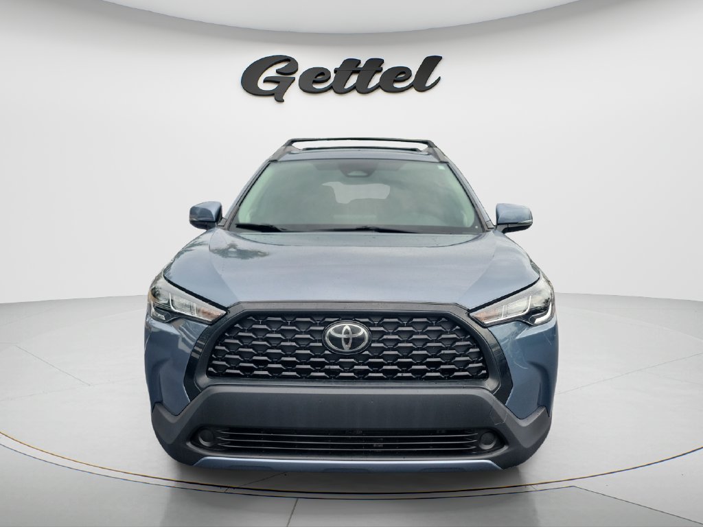 Used 2023 Toyota Corolla Cross LE w/ Moonroof Package AWD/4WD image 2