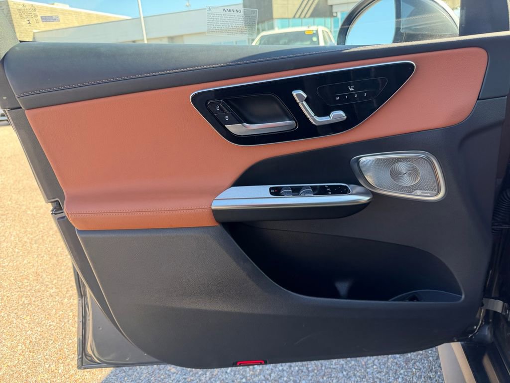 Used 2023 Mercedes-Benz GLC 300 4MATIC image 15