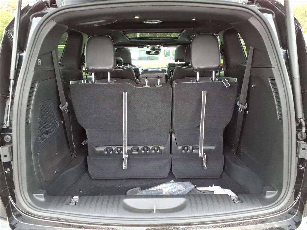 New 2026 Chrysler Pacifica Limited image 10