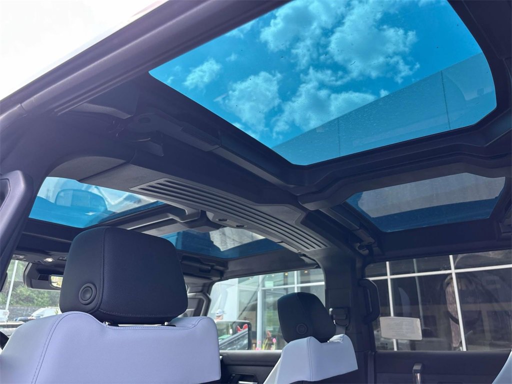 New 2025 GMC Hummer EV 2X w/ LPO, Dark Essentials Package image 6