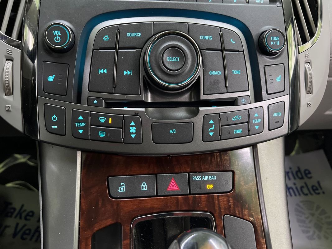Used 2013 Buick LaCrosse FWD image 21