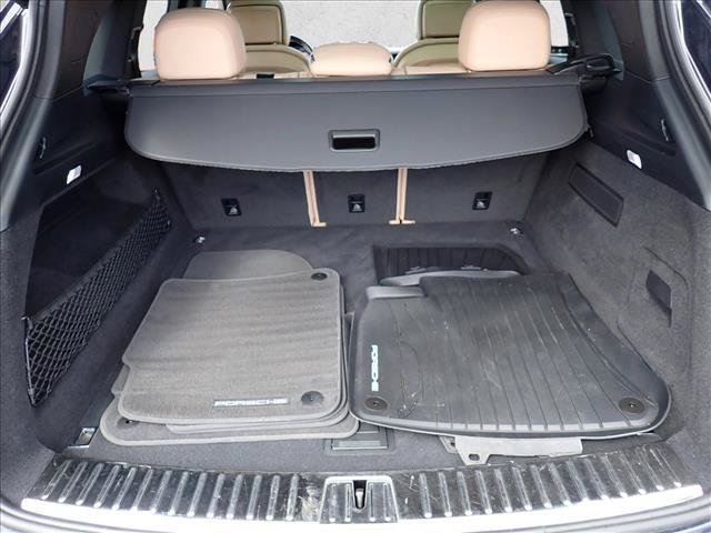 Used 2021 Porsche Cayenne S w/ Premium Package AWD/4WD image 8