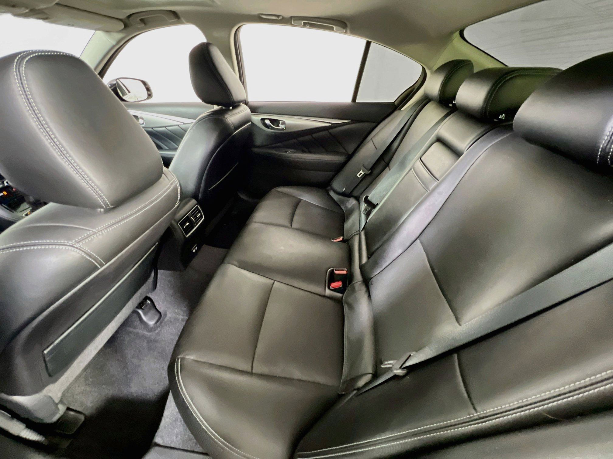 Used 2022 INFINITI Q50 Luxe w/ Cargo Package AWD/4WD image 24