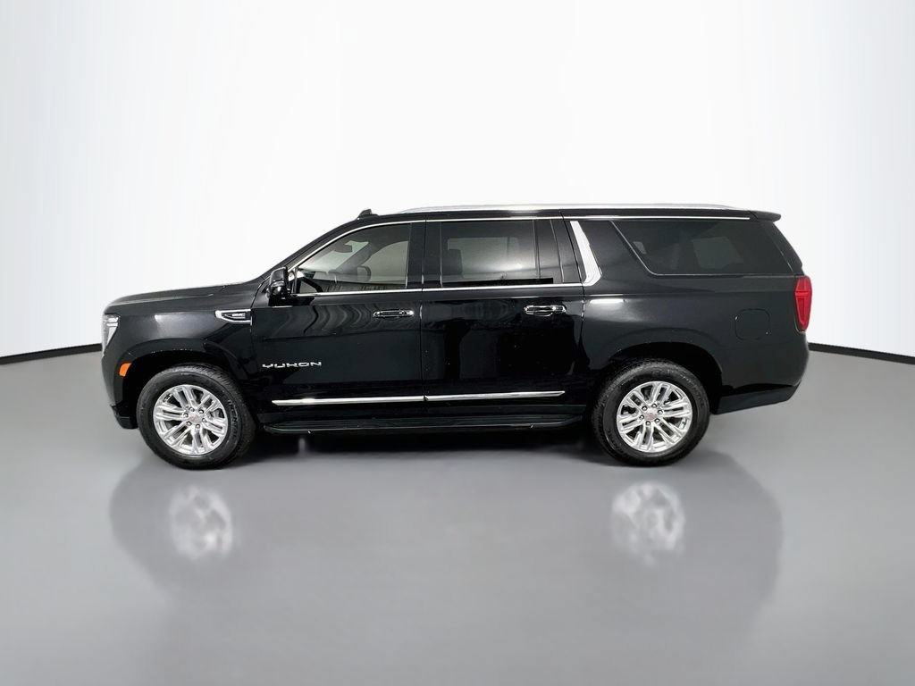 Certified 2023 GMC Yukon XL SLT w/ SLT Luxury Package AWD/4WD image 4