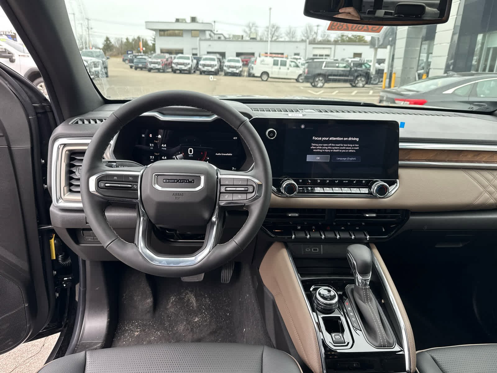 New 2026 GMC Canyon Denali image 15