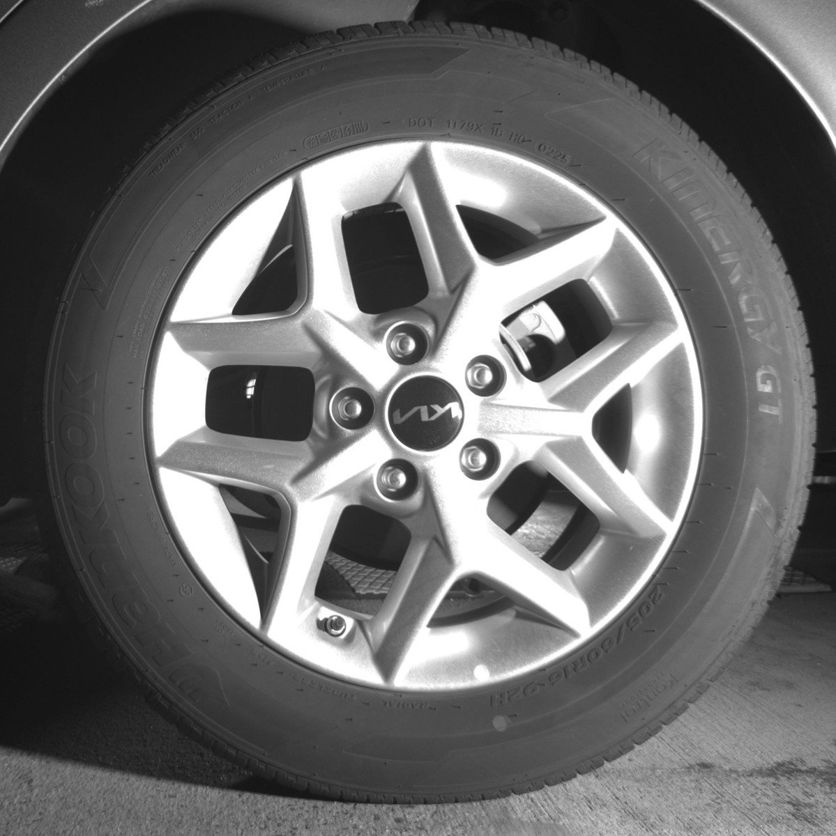 Used 2025 Kia Soul LX w/ LX Technology Package FWD image 14