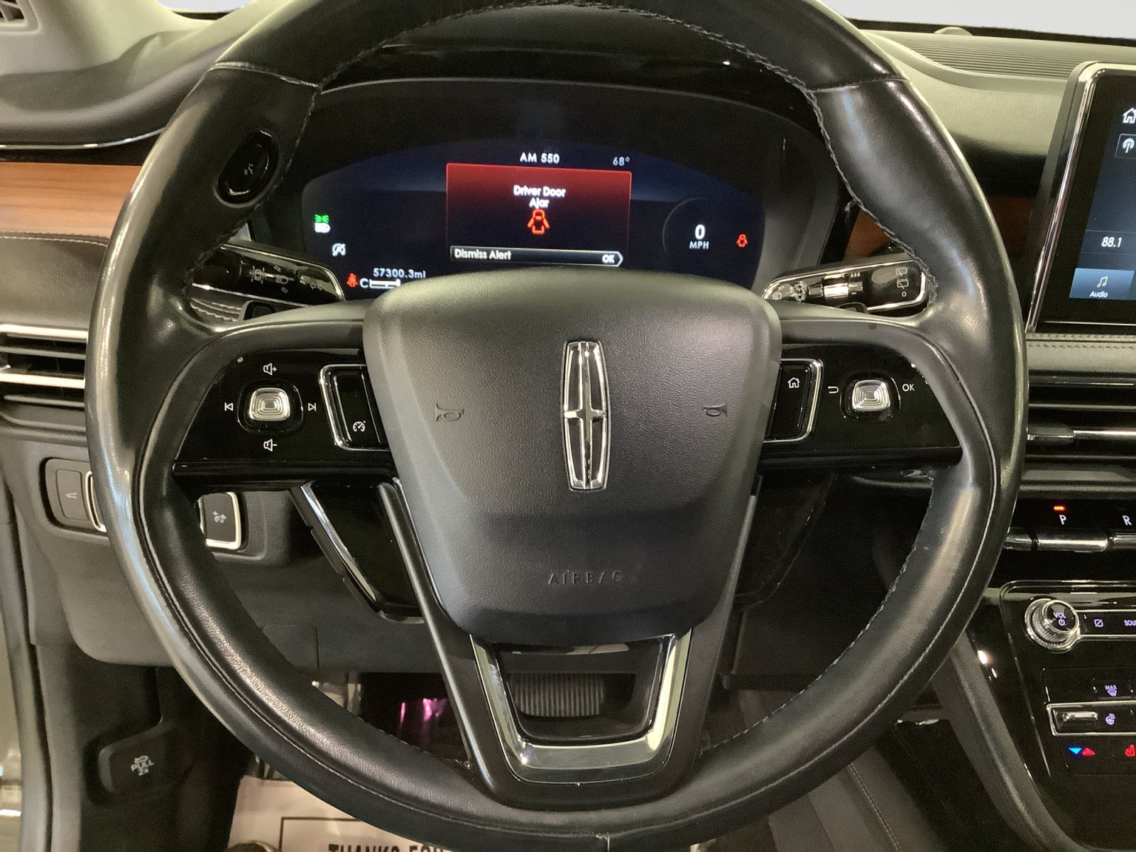 Used 2022 Lincoln Corsair Reserve w/ Elements Package FWD image 13