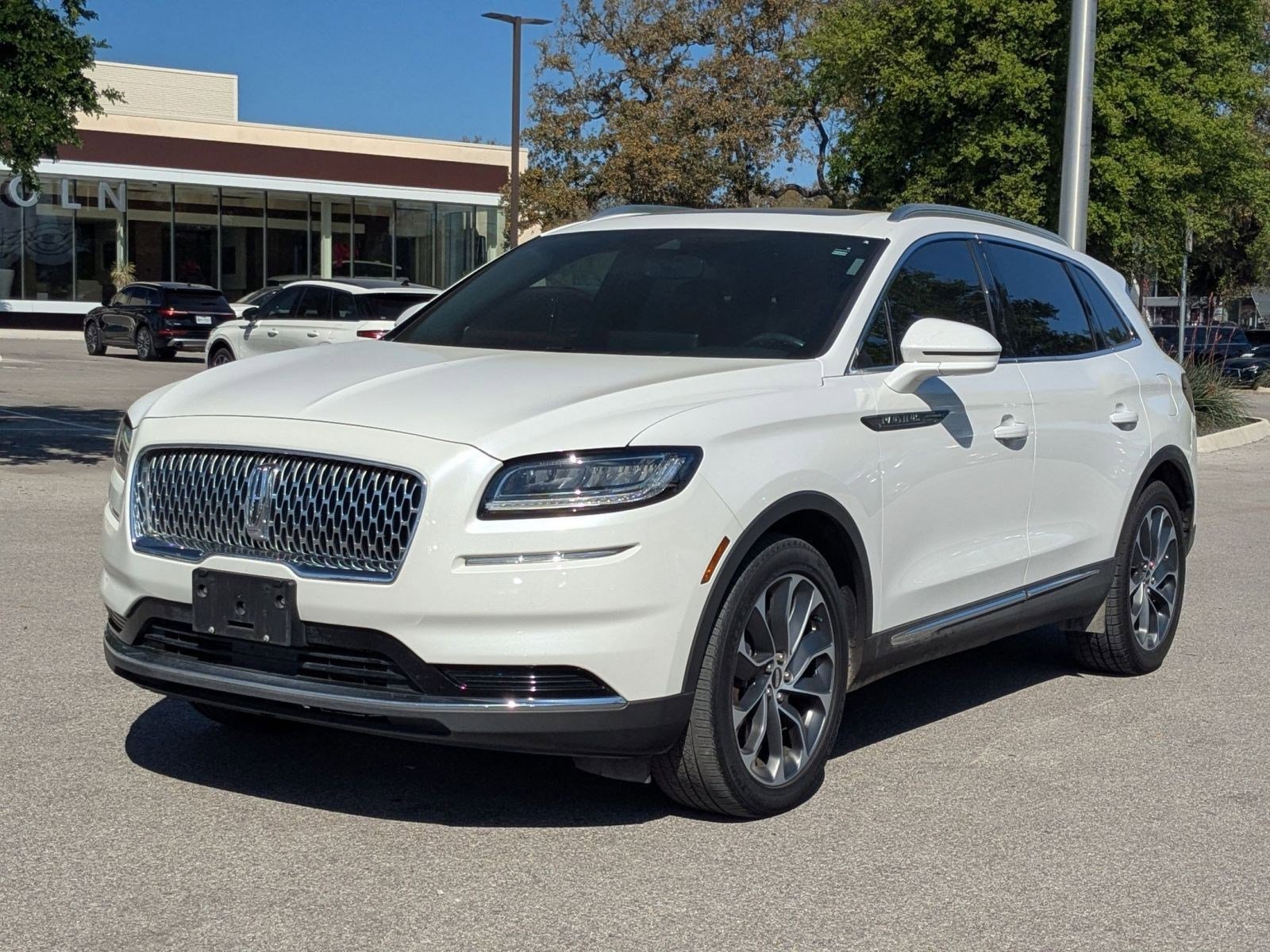 Used 2023 Lincoln Nautilus Reserve w/ Luxury Package FWD image 7