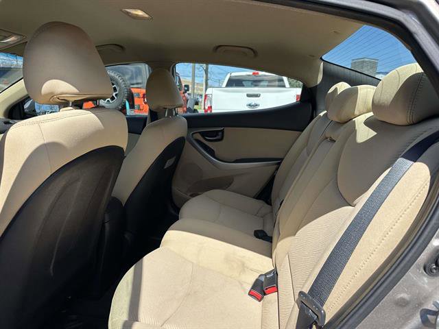 Used 2013 Hyundai Elantra GLS FWD image 10