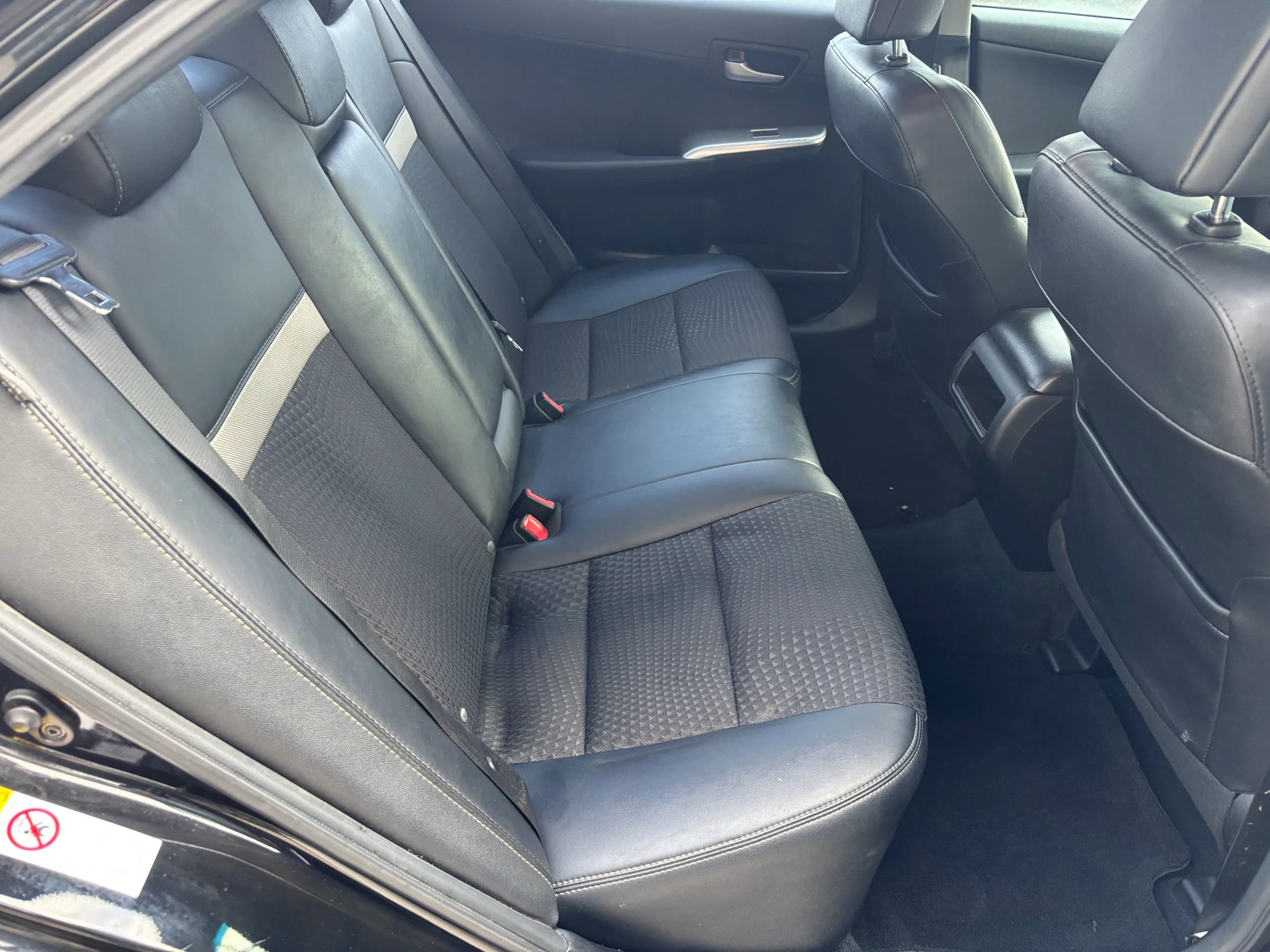 Used 2013 Toyota Camry SE image 11