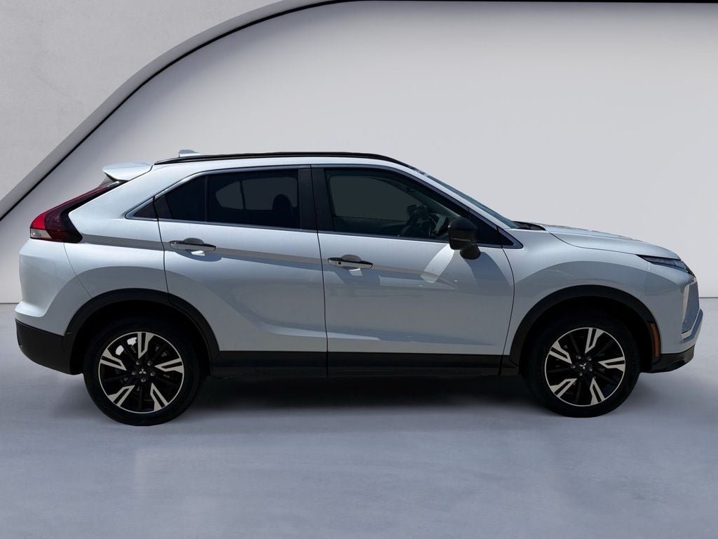 Used 2023 Mitsubishi Eclipse Cross SE AWD/4WD image 6