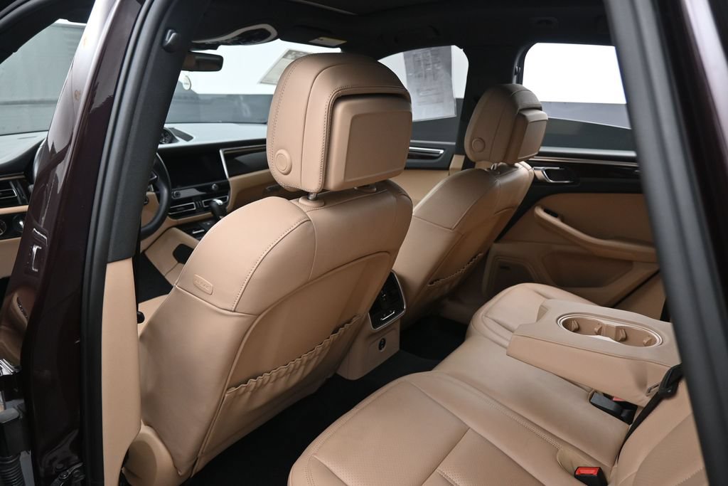 Used 2023 Porsche Macan S AWD/4WD image 36
