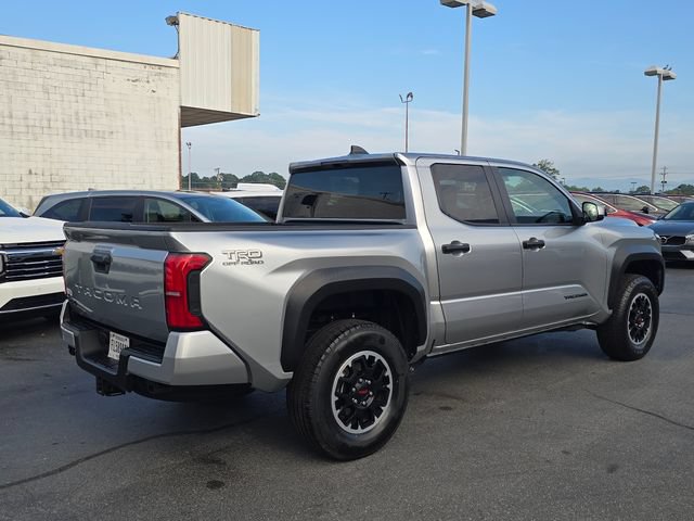 Used 2024 Toyota Tacoma TRD Off-Road AWD/4WD image 3