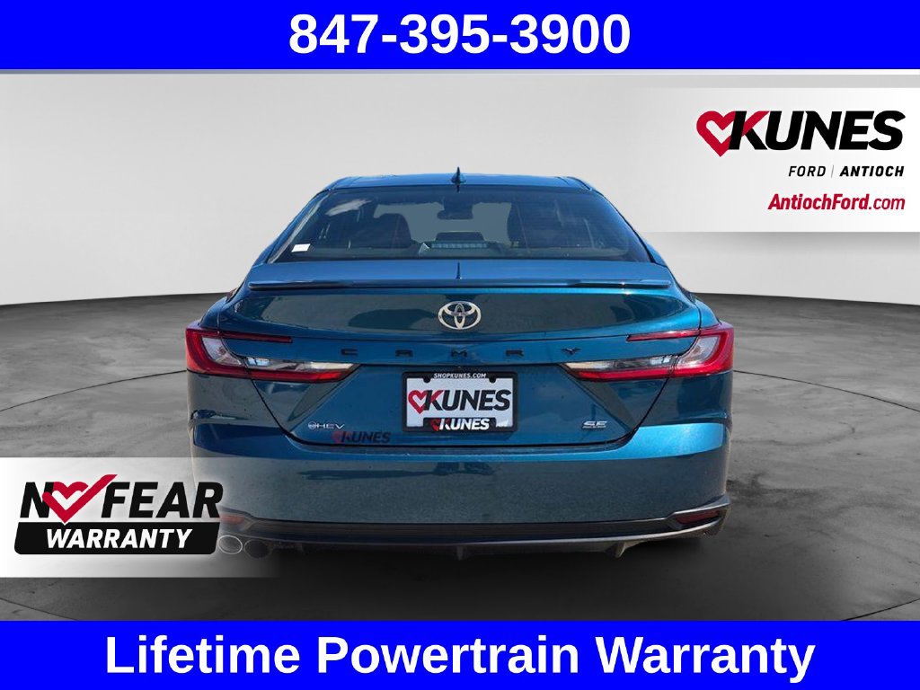 Used 2025 Toyota Camry SE FWD image 8