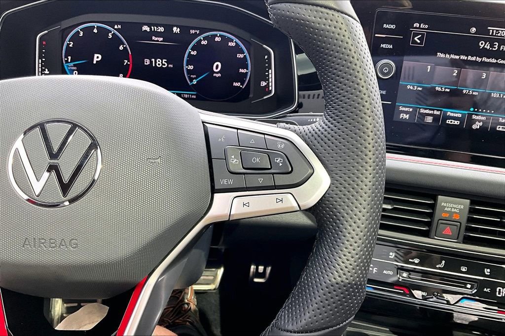 Used 2025 Volkswagen Jetta GLI Autobahn image 20