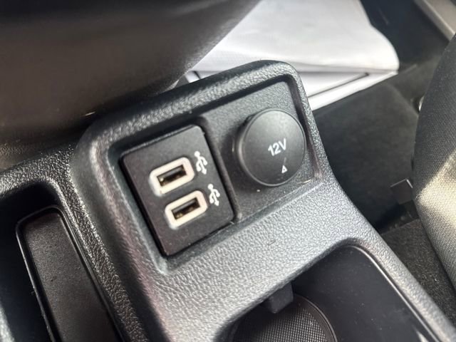 Used 2020 Ford Transit Connect XLT image 30