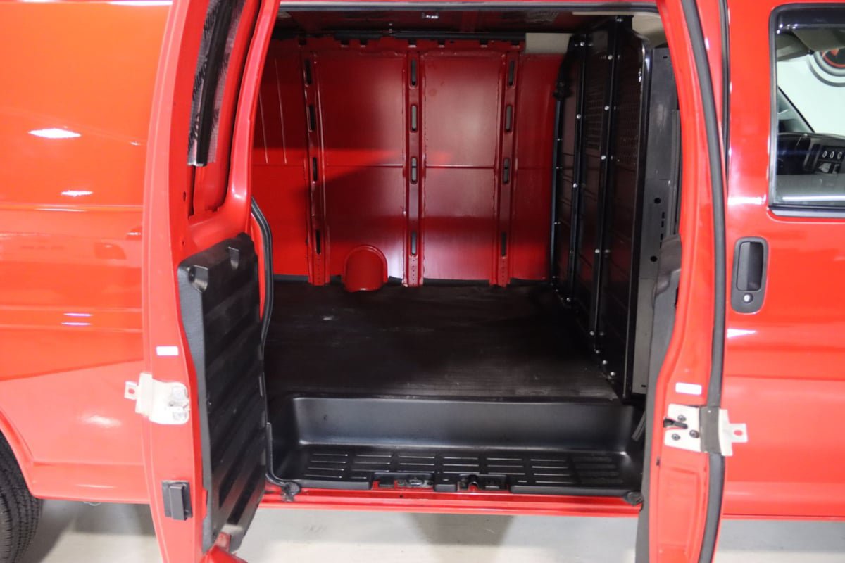 Used 2023 GMC Savana 3500 Extended w/ Driver Convenience Package RWD image 15