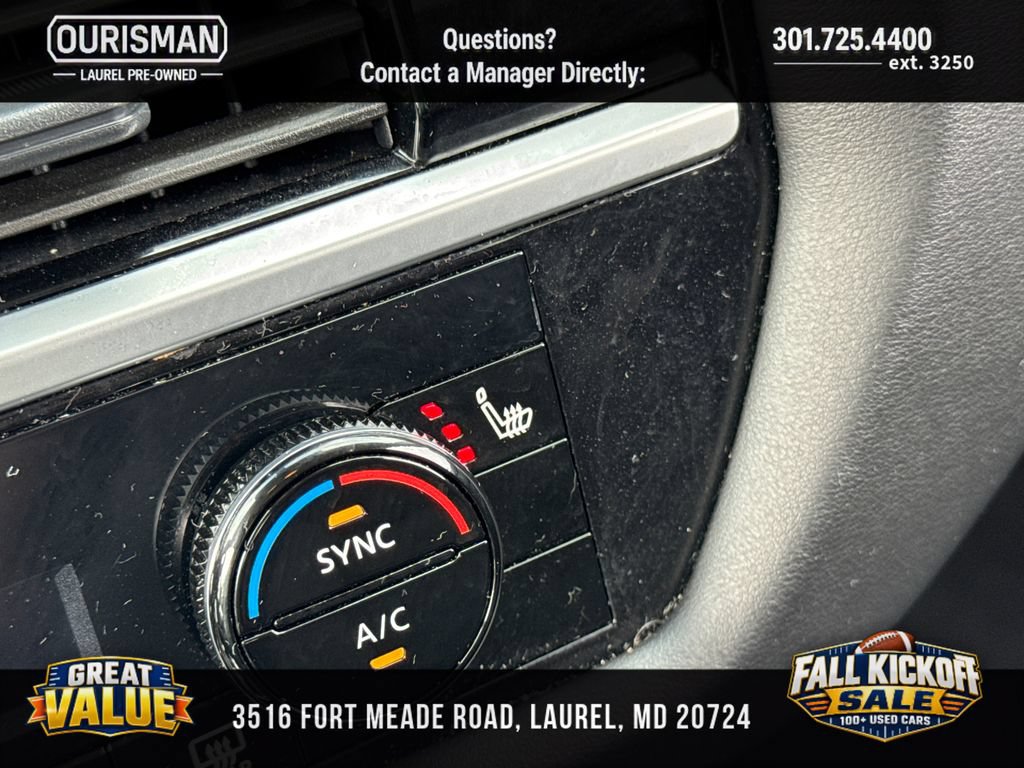 Used 2025 Nissan Pathfinder SV AWD/4WD image 28