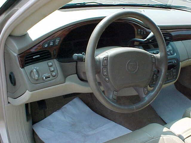 Used 2005 Cadillac De Ville image 20