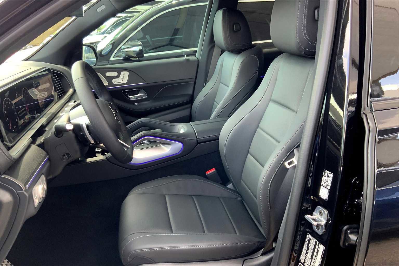 New 2025 Mercedes-Benz GLC 350e 4MATIC image 17