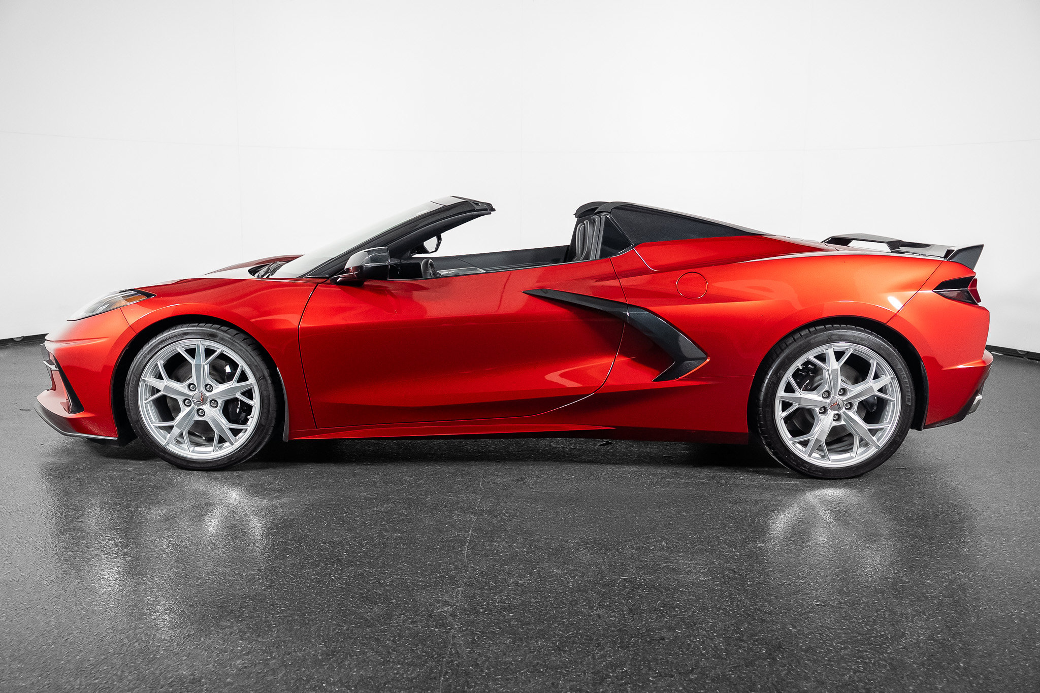 Used 2022 Chevrolet Corvette Stingray Preferred Conv w/ Z51 Performance Package RWD image 14