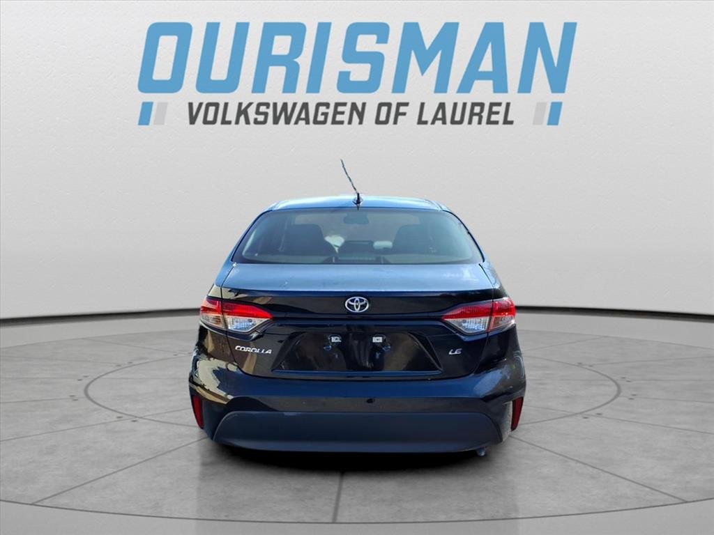 Used 2025 Toyota Corolla LE image 3