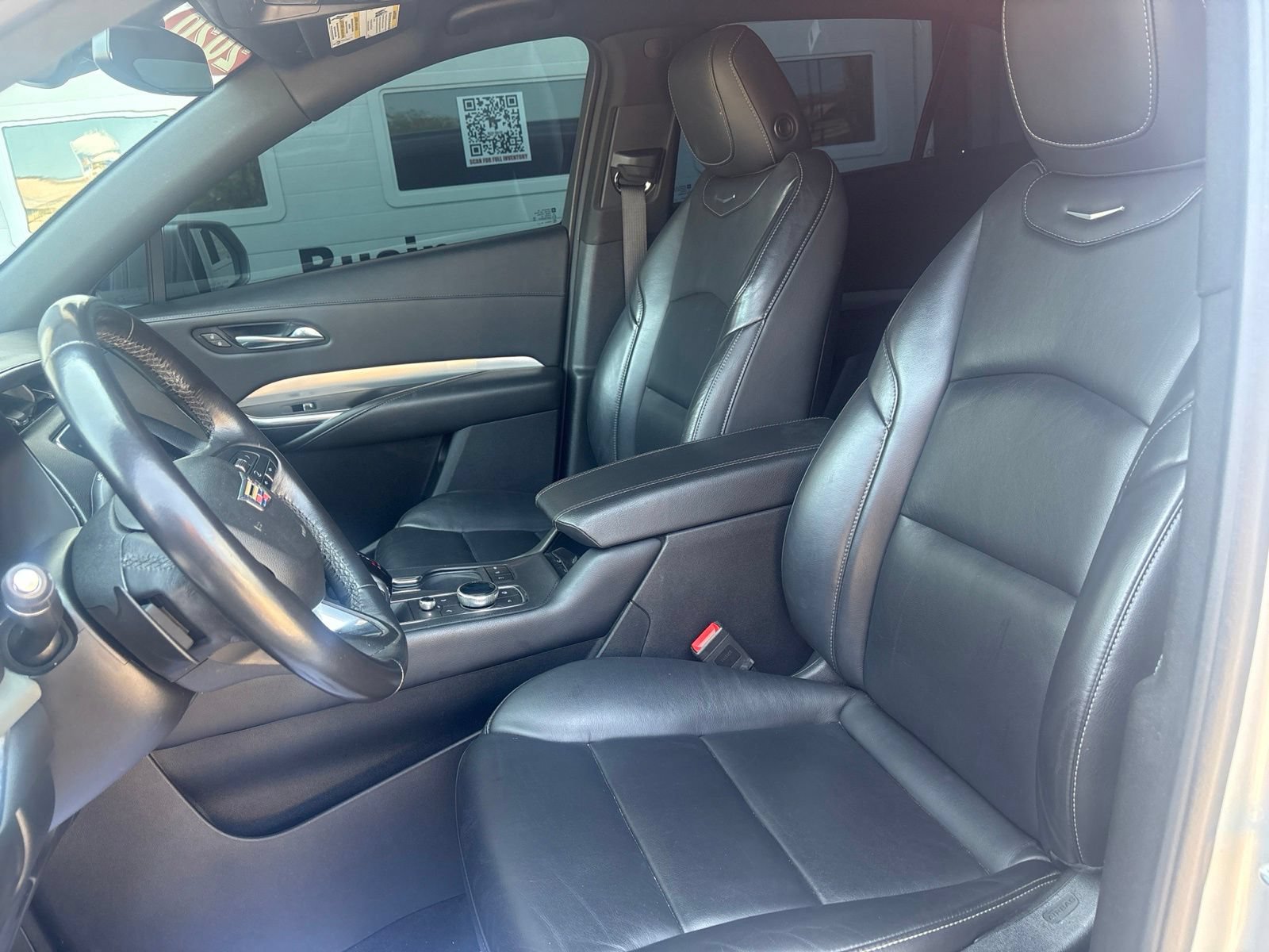 Used 2020 Cadillac XT4 Premium Luxury AWD/4WD image 11