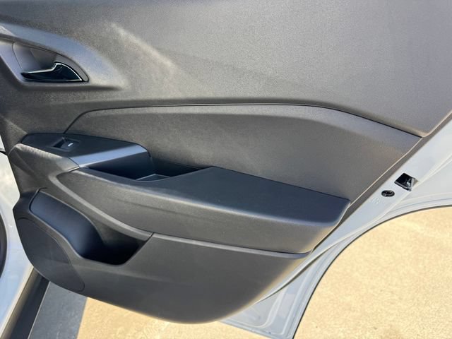 New 2026 Chevrolet Trax LT w/ Midnight Edition FWD image 10