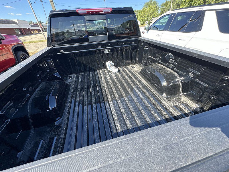New 2026 GMC Sierra 1500 SLT w/ SLT Premium Package image 3