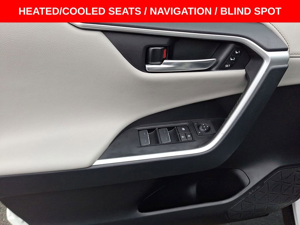 Used 2024 Toyota RAV4 Limited w/ Advanced Technology Package image 10