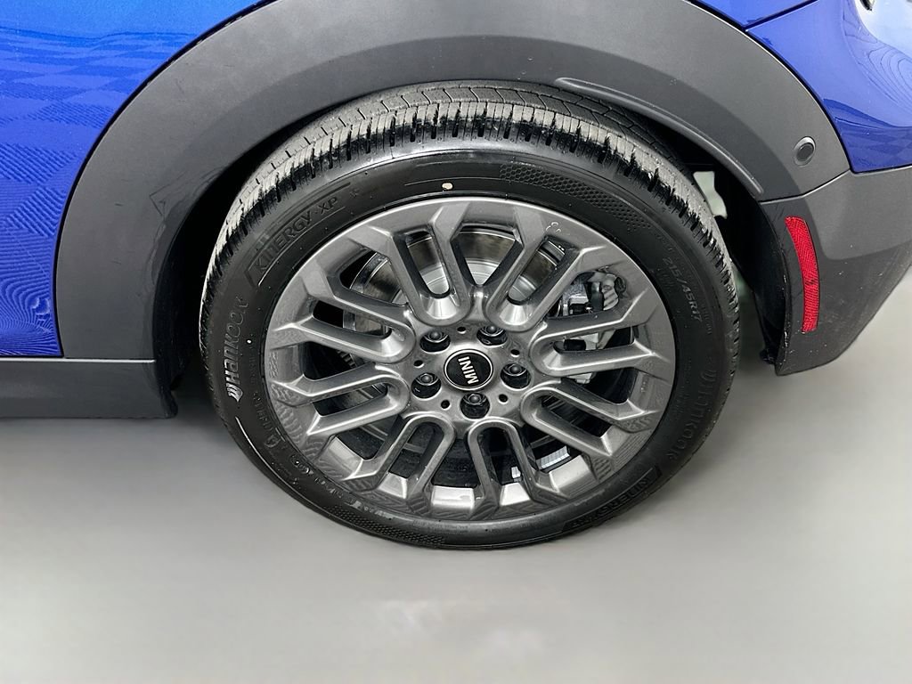 Certified 2025 MINI Cooper S FWD image 22