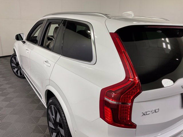 Certified 2024 Volvo XC90 T8 Ultimate AWD/4WD image 37