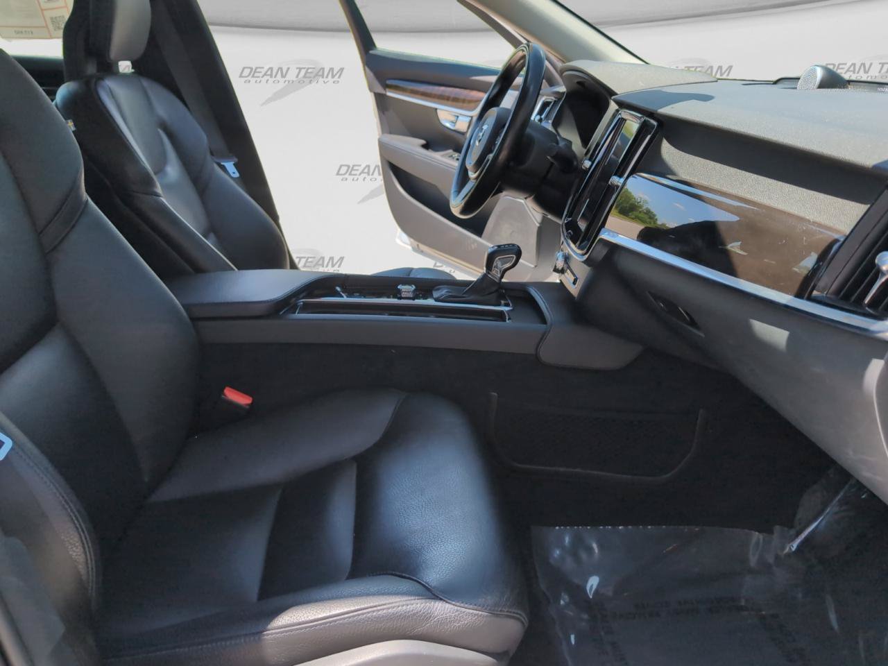 Used 2017 Volvo S90 T6 Momentum w/ Climate Package AWD/4WD image 22