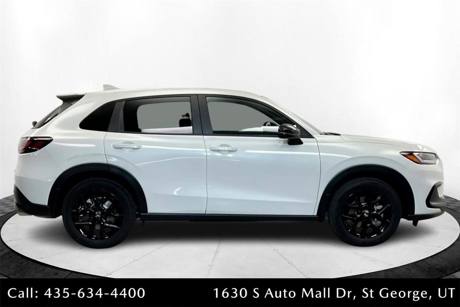 New 2025 Honda HR-V Sport image 6