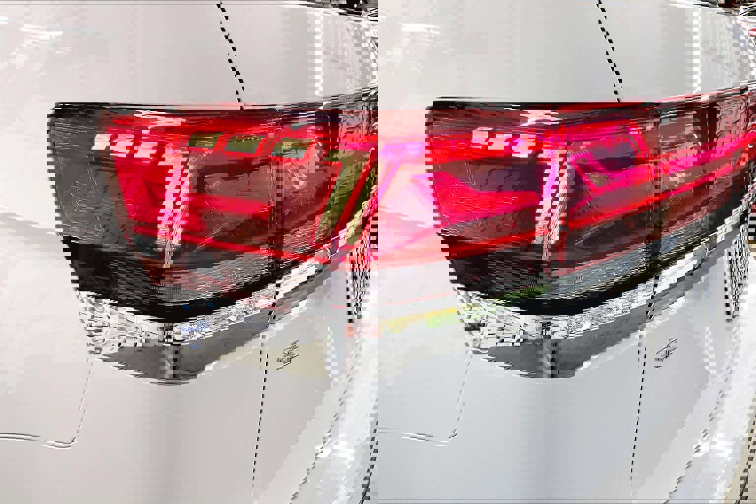 Used 2025 Volkswagen Atlas SE w/ Panoramic Sunroof Package image 32