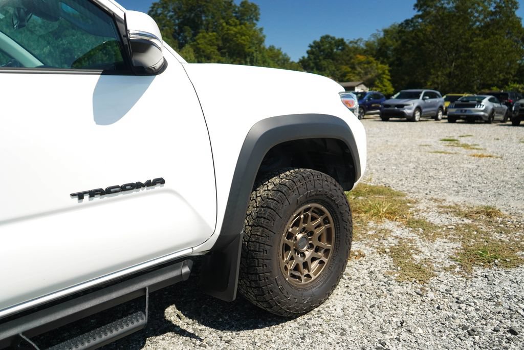 Used 2022 Toyota Tacoma SR5 w/ Trail Edition AWD/4WD image 18