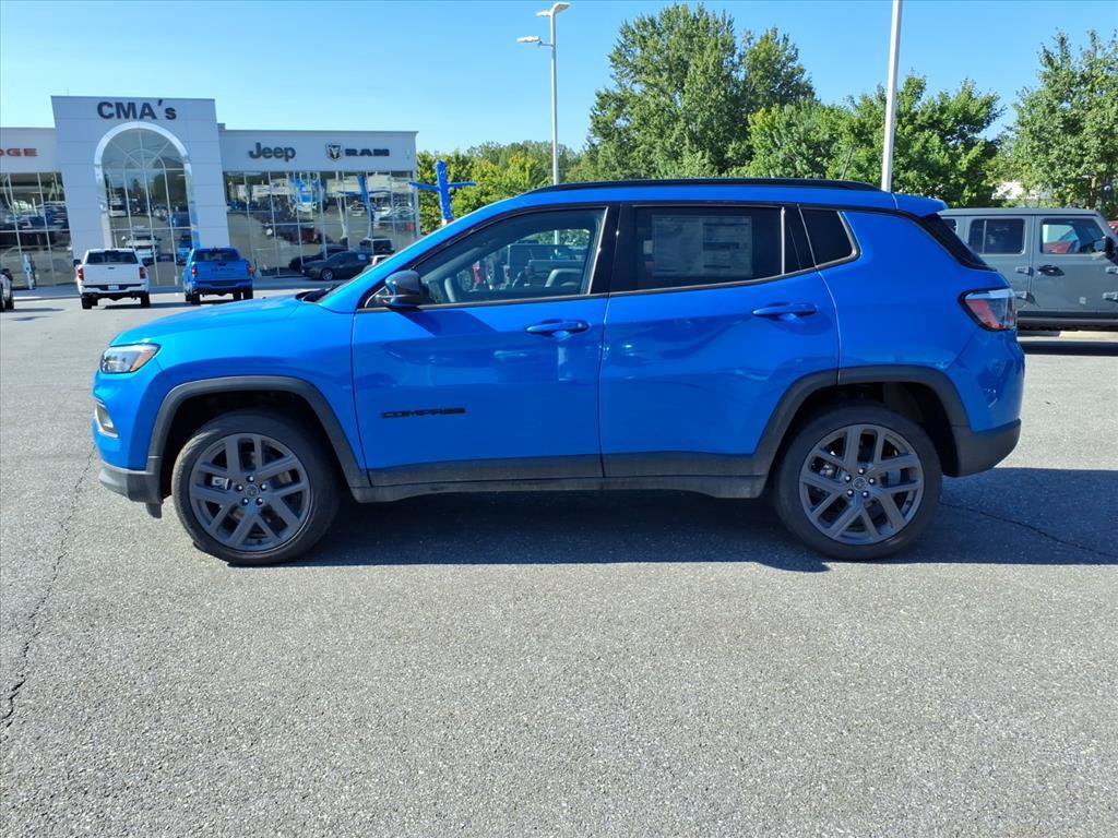 New 2026 Jeep Compass Latitude AWD/4WD image 3