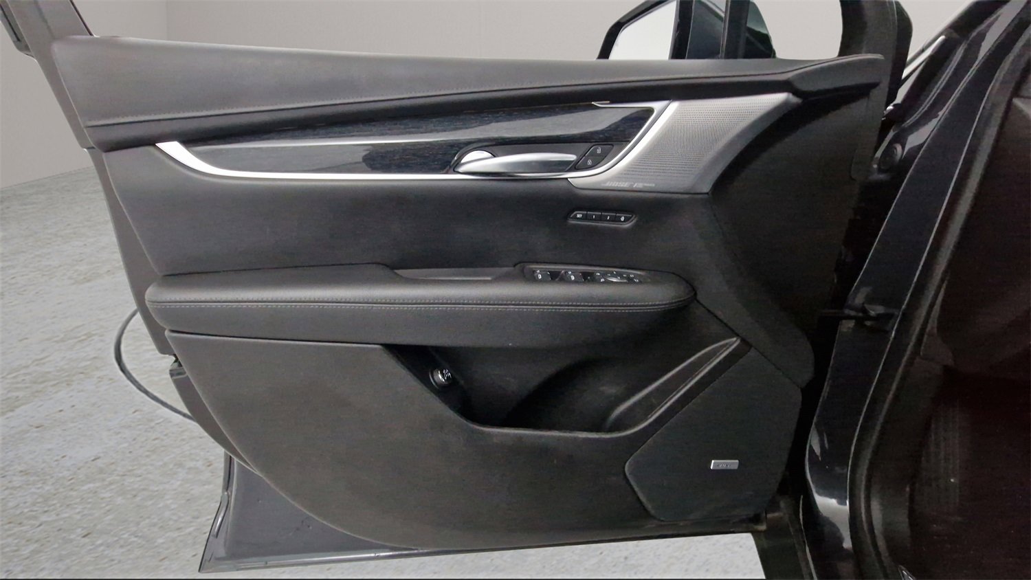 Used 2022 Cadillac XT5 Premium Luxury w/ Technology Package image 10