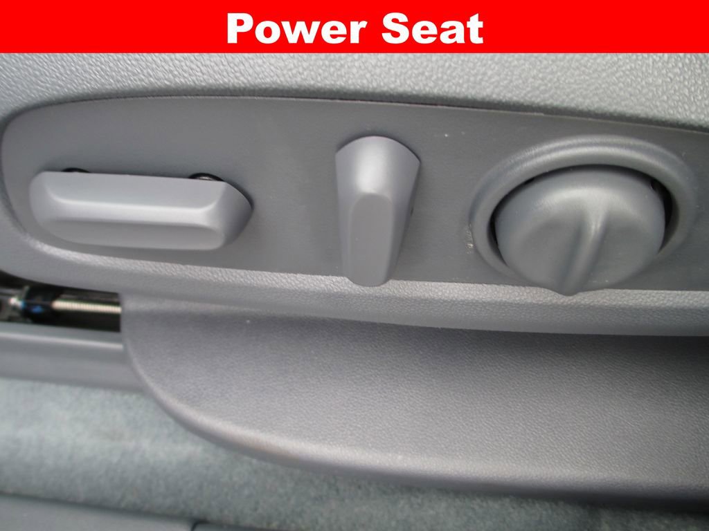 Used 2020 Chevrolet Blazer LT w/ Sound & Technology Package FWD image 28