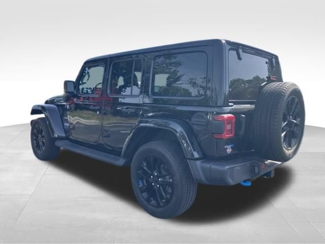 Used 2023 Jeep Wrangler Unlimited Sahara w/ Cold Weather Group AWD/4WD image 10