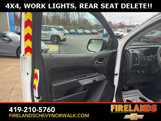 Used 2022 Chevrolet Colorado LT w/ Fleet Safety Package image 10
