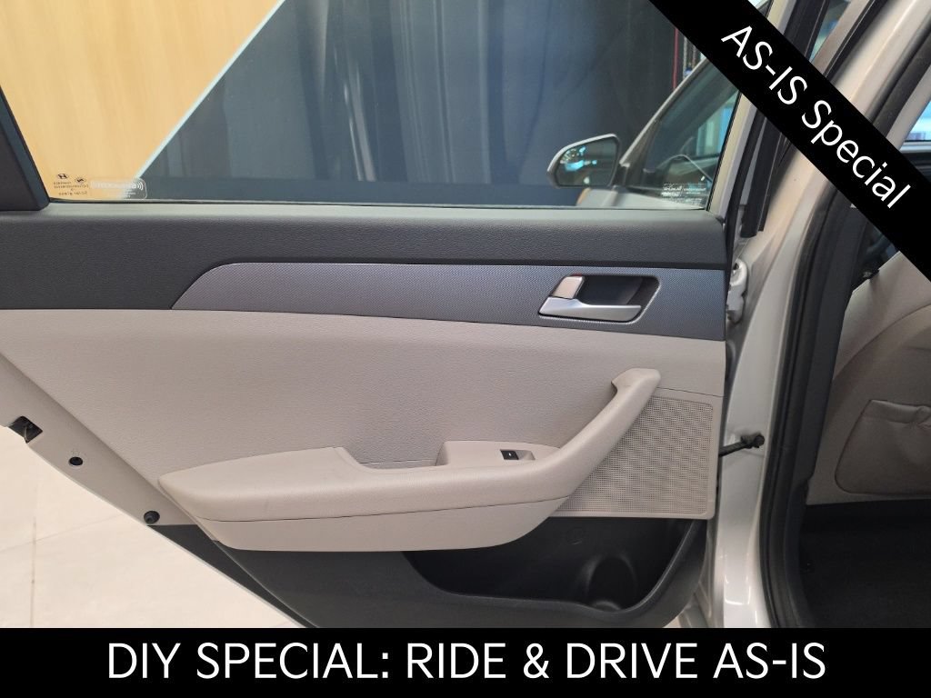 Used 2017 Hyundai Sonata SE FWD image 37