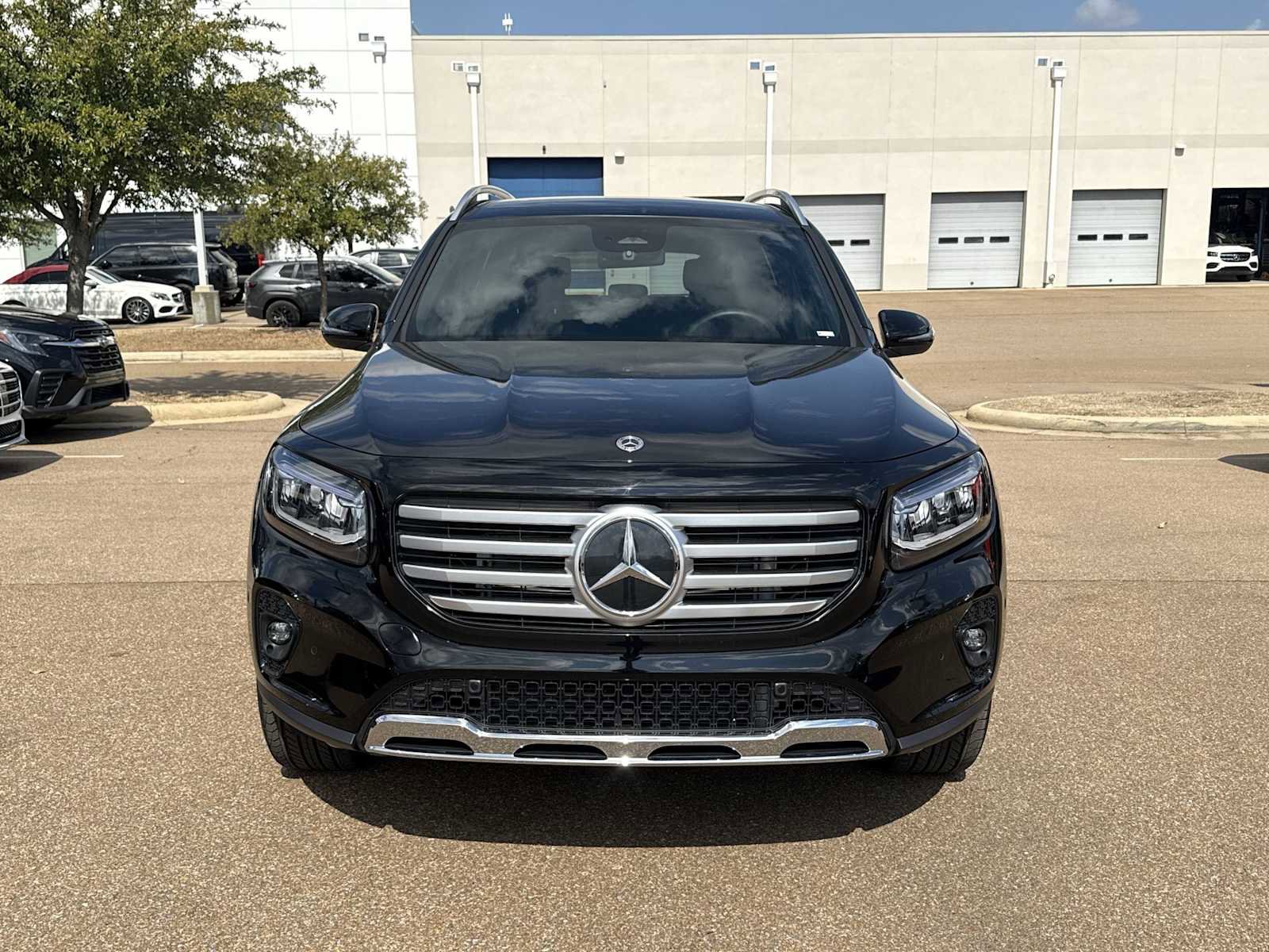 Used 2026 Mercedes-Benz GLB 250 4MATIC image 9