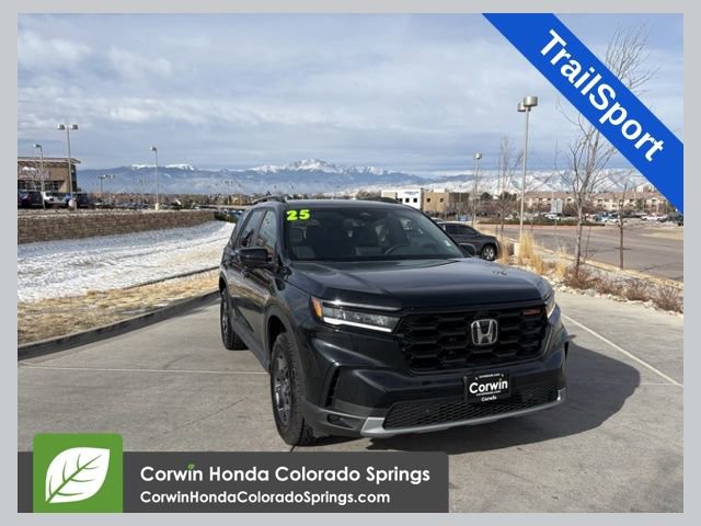 Used 2025 Honda Pilot TrailSport